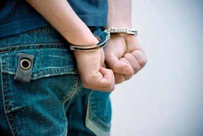 经济犯罪被判缓刑后会产生的不良后果是什么？