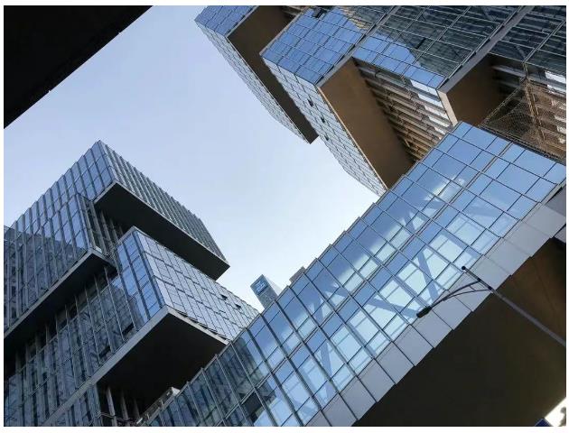 百亿家产变雷迷局：家族企业传承如何找到拆弹专家